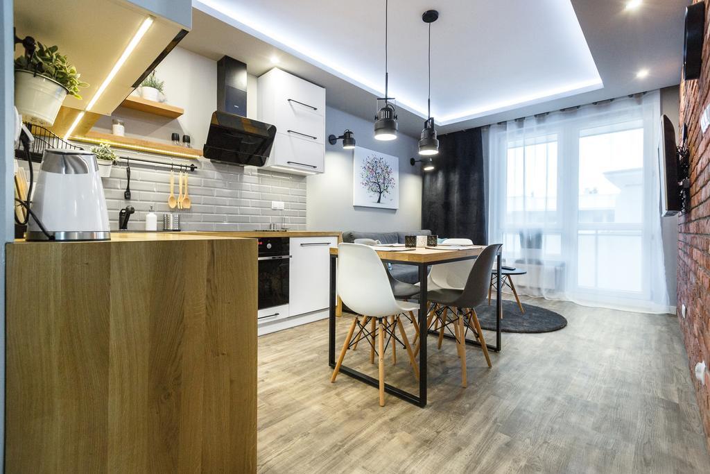 Apartament Em Klimatyzacja&Parking 제수프 외부 사진