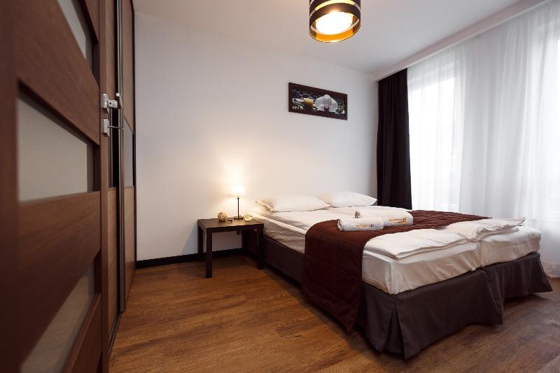 Apartament Em Klimatyzacja&Parking 제수프 외부 사진